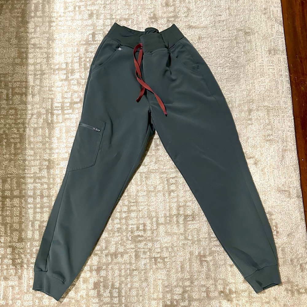 Women’s High Waisted Zamora Jogger Scrubs, Bonsai S/P